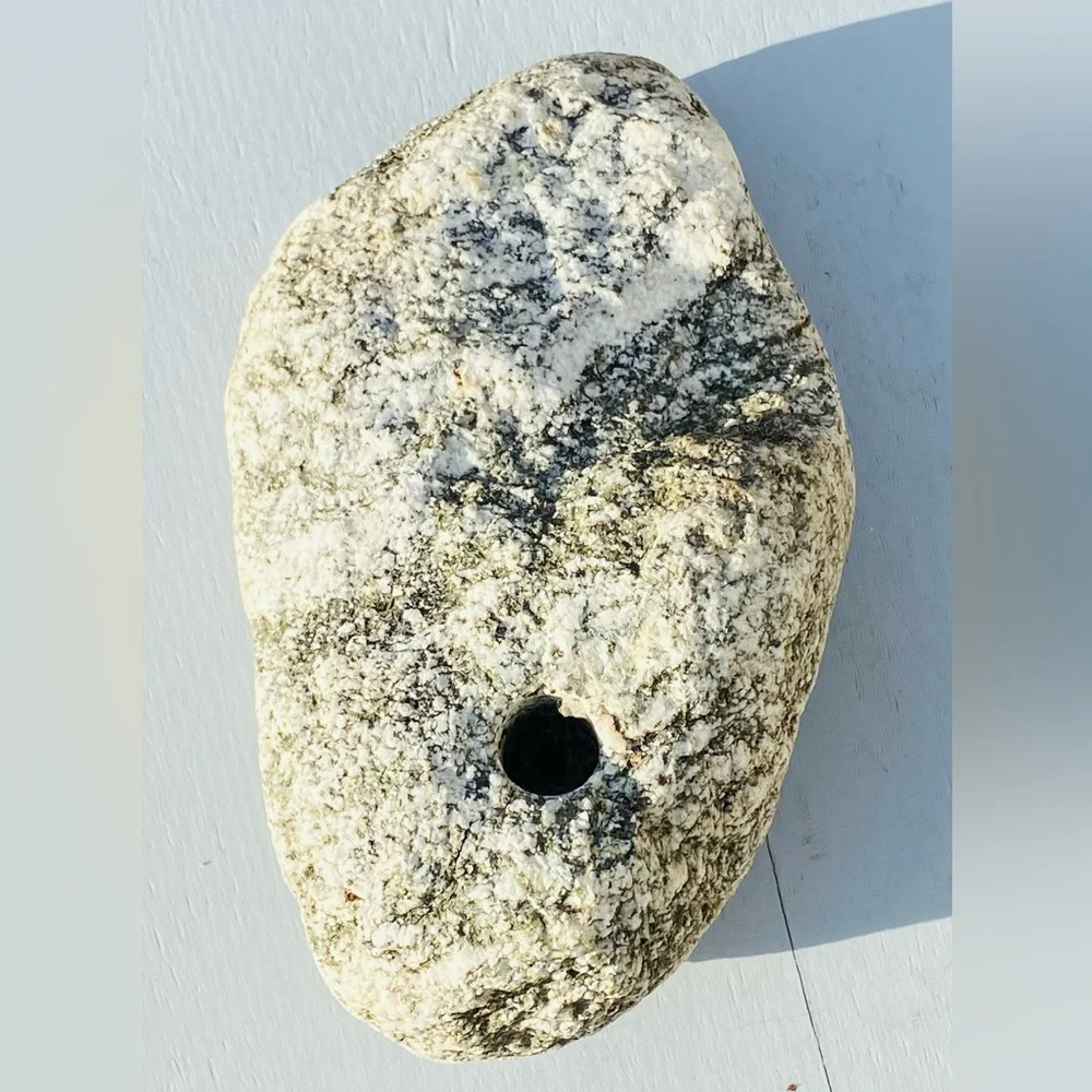 GraniteRock w/Hole For-Aquarium/Terrarium-Beautiful/Inserting/Beneficial/Natural